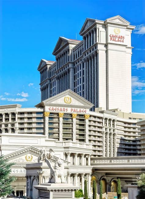 caesars palace total square footage